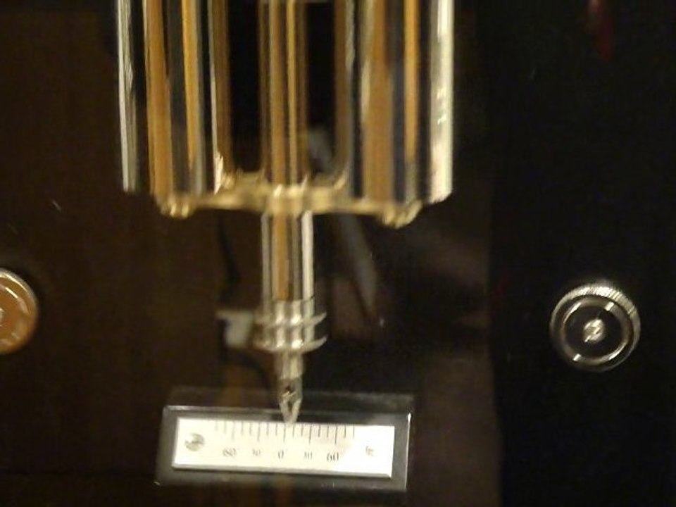 PENDULE MODERNE VUE A COLOGNE