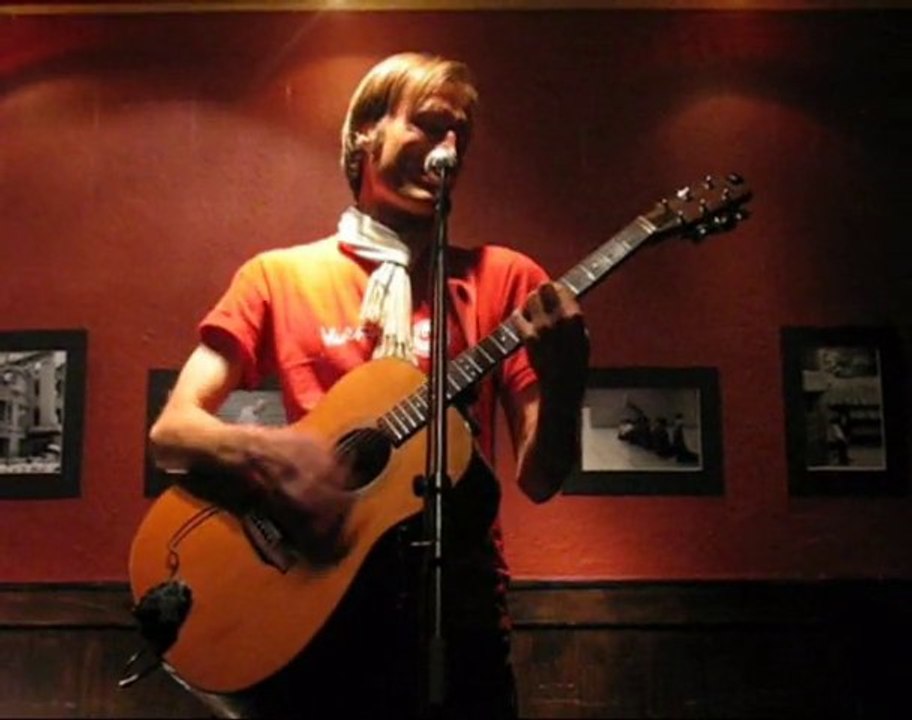 Mathew James White in München, 10.12.10 - These Days