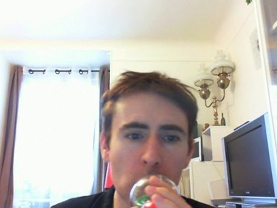 Wiwi égratigne "une maman"