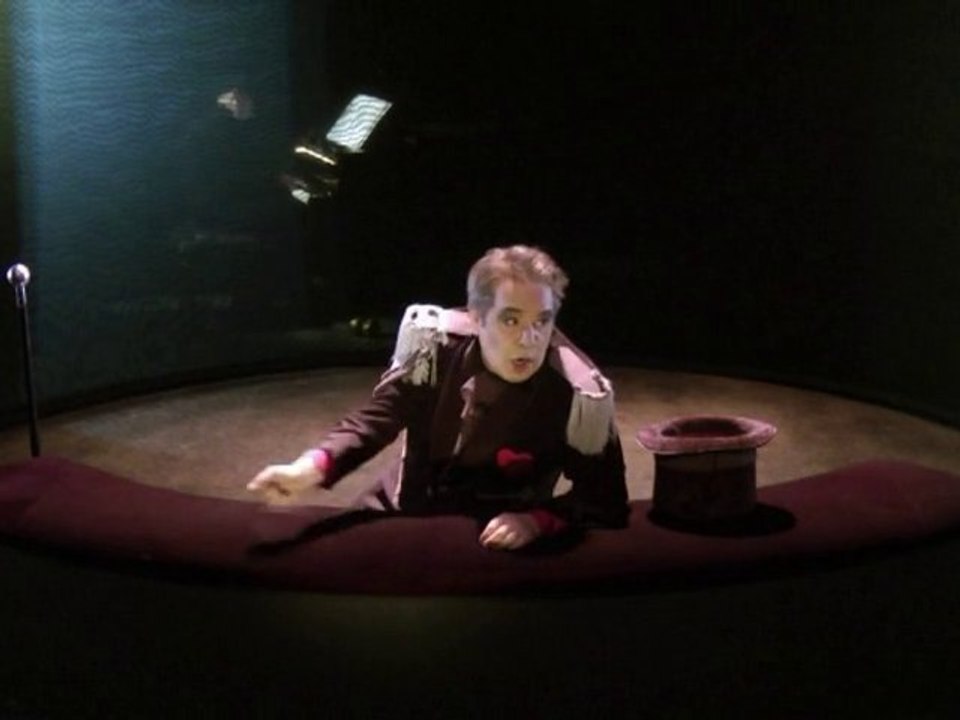 Jean Guidoni - Extraits de:- Le Déséquilibriste - Prévert