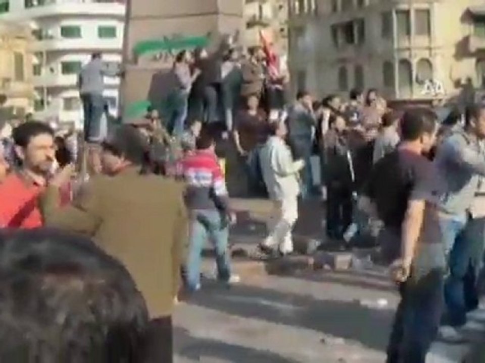 MISIR'DA BÜYÜK GÖSTERİ GÜNÜ