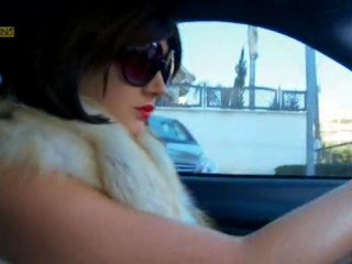 Julia Alexandratou Brunette Drive In style - video Dailymotion