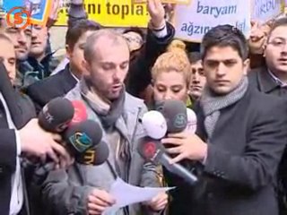 AK Parti'li Gençlerden Müjdat Gezen'e "DARBEkatör" Protestos