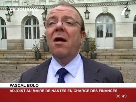 Ambiance tendue au comité des fêtes de Nantes!