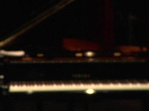 Sous Le Piano De Ma Mère - Le Film - Vidéo Dailymotion