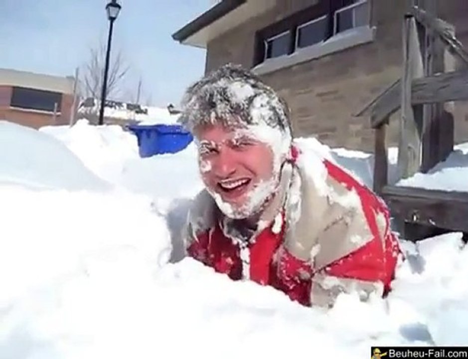 La tete dans la Neige