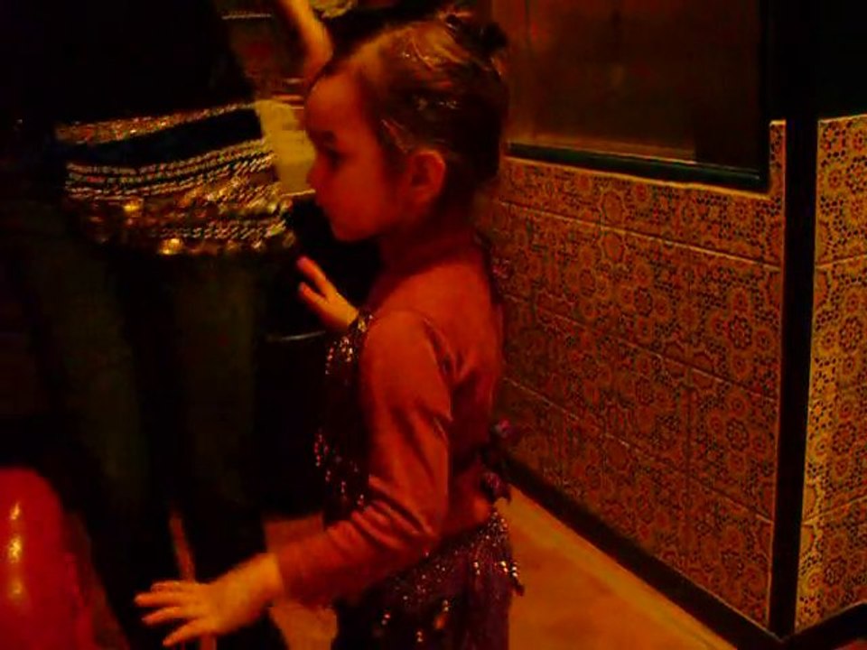 Clémentine 4 ans danseuse orientale