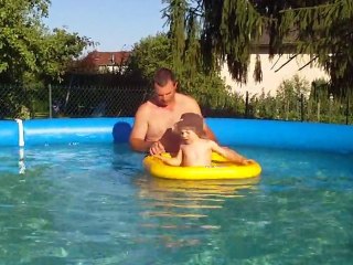 1er bains dans la nouvelle piscine
