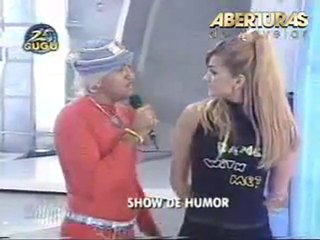 Tiririca Faz Piada No Domingo Legal Com Kelly Ky e Leonardo