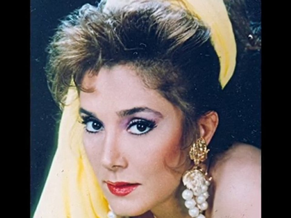 MERAL MANSUROĞLU / HER MEKTUBUNDA