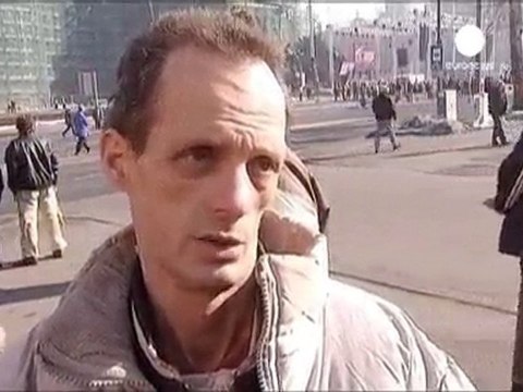 70000 opposants serbes réclament des législatives...