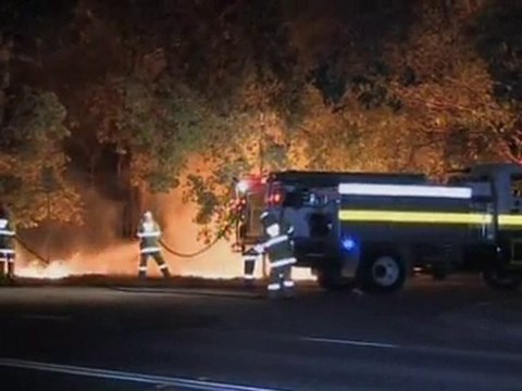 Wildfires torch homes in Western Australia