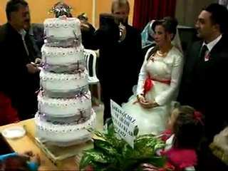 Hacer & Hasan Evleniyor  (Pasta kesiliyor)