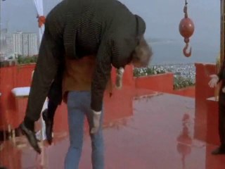 This man need a doctor - Clip This man need a doctor (English)