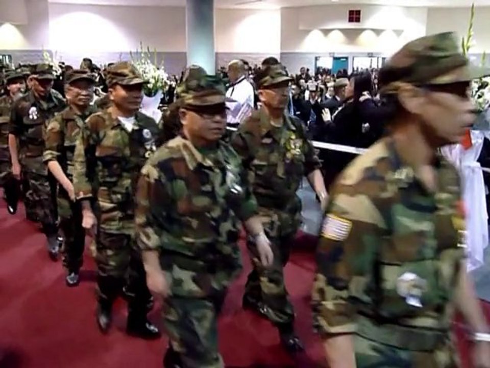 Les proches de l'ex-général Vang Pao veulent l'enterrer à Arlington