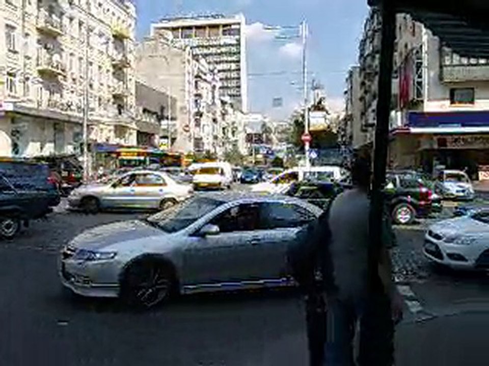 Eine Strassenkreuzubg in Kiew