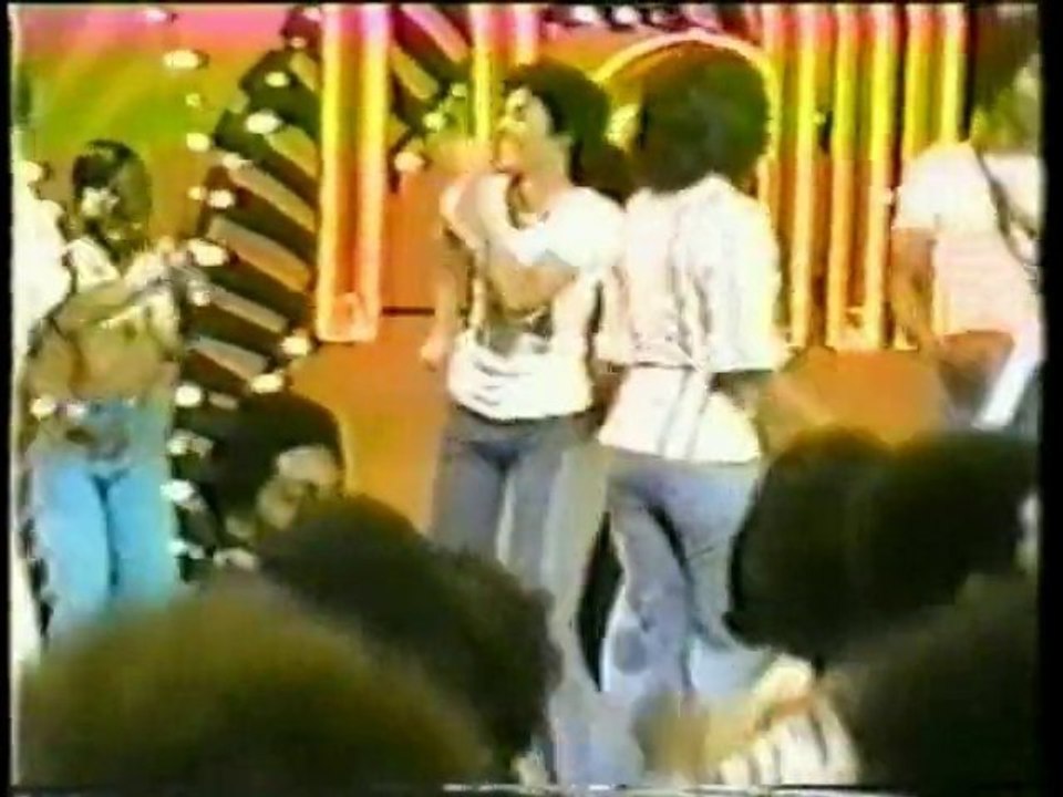 LIVING FOR THE WEEKEND by Ojays