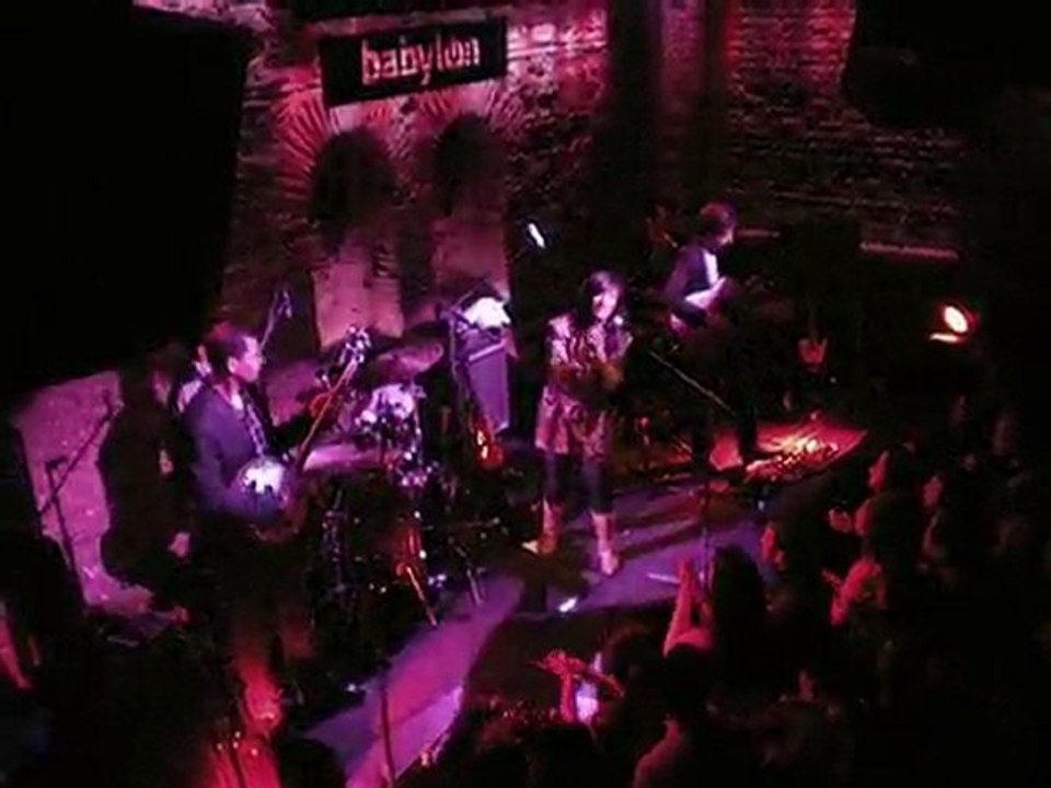 HINDI ZAHRA - IMIK SI MIK