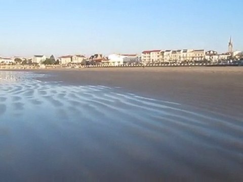 Matin de février sur la grande plage de St Georges