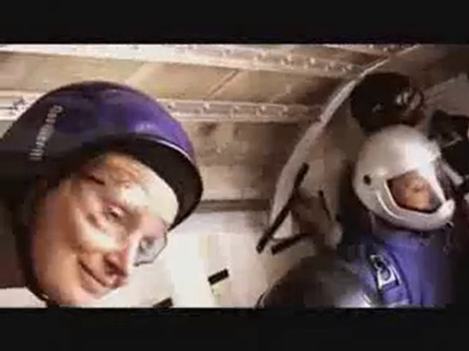 Skydiving in Holland (wingsuit & atomonauti)