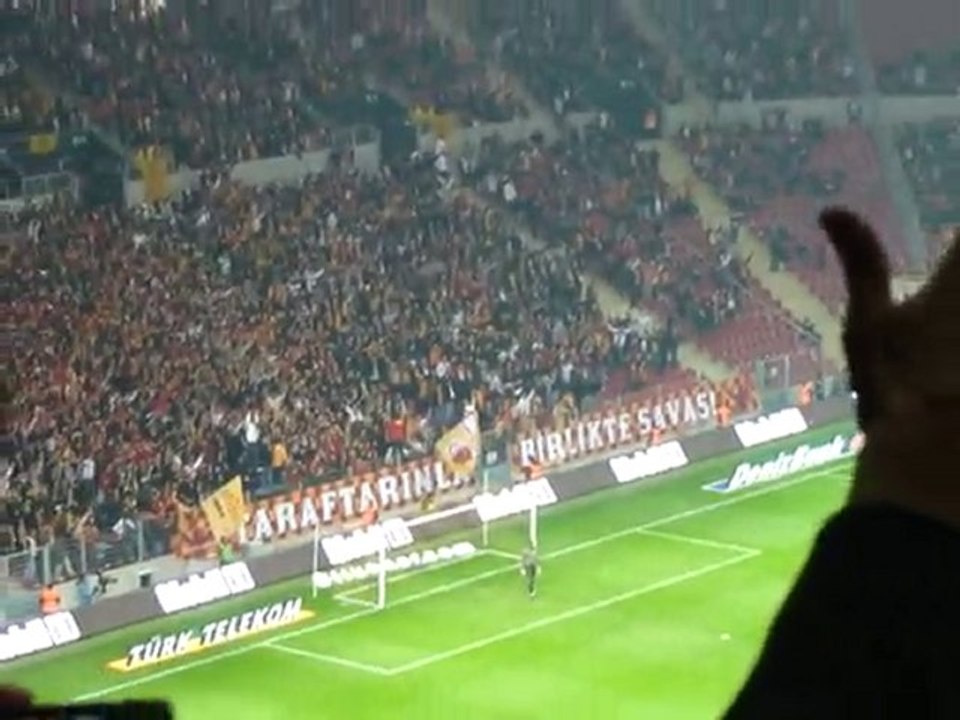 Ali Sami Yen T.T.A. Galatasaray Eskisehir 4-2 mac önü