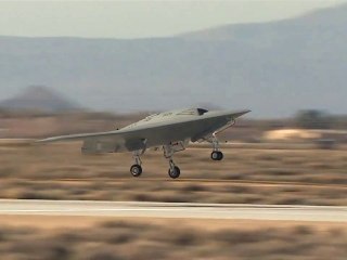 Premier vol du X-47B