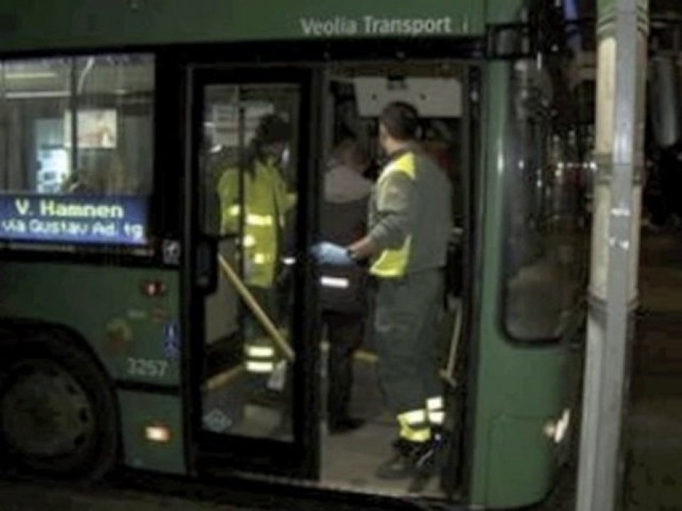 Man in rage as he pay's bus-fee