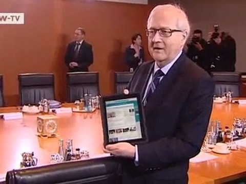 Tablet Computers in the Bundestag | People & Politics