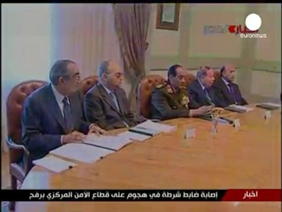 Egypt protesters urge fresh push to oust Mubarak