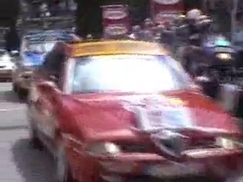 une journée d'étape pyrénéenne du Tour de FRANCE cycliste