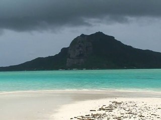 orage turquoise à Maupiti