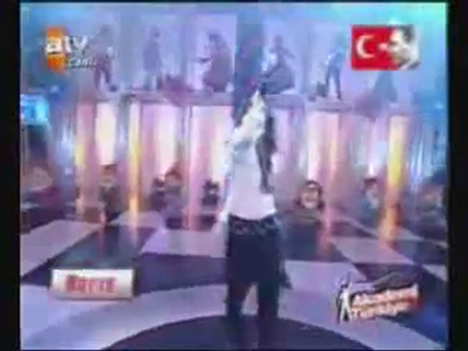 Barıs Akarsu - Bir cocuk Sevdim Uzaklarda -  Akademi türkiye