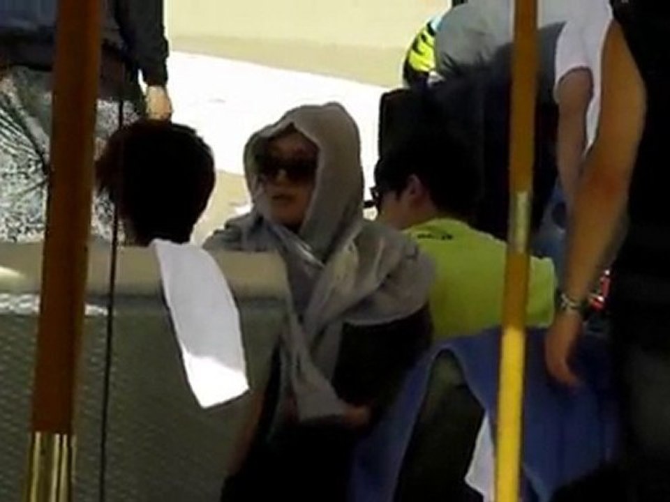 20110118 Nichkhun King of Idol Shooting in Pattaya 1