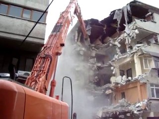 BİNAYİKİMİ.COM BİNA FABRİKA YIKIMI HAFRİYAT İŞLERİ 7