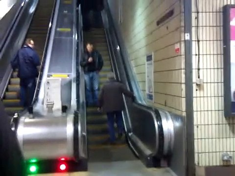 Chi ha detto che le scale mobili sono più veloci?