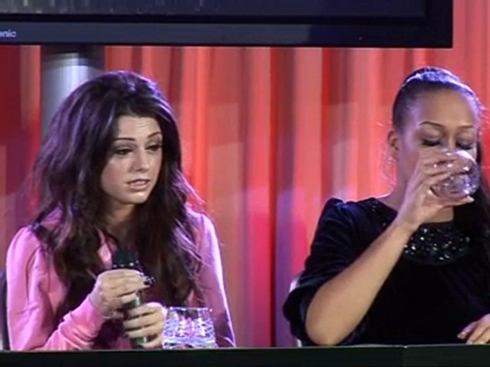 Cher Lloyd hits back at Twitter abuse