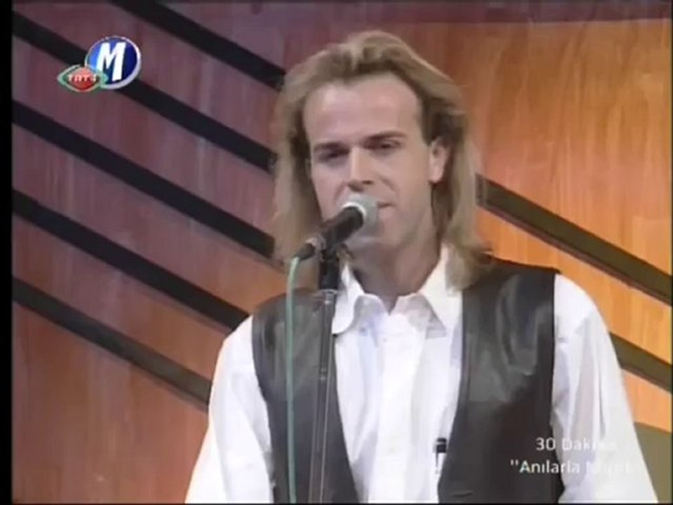 SONER ARICA - TEK BAŞINA