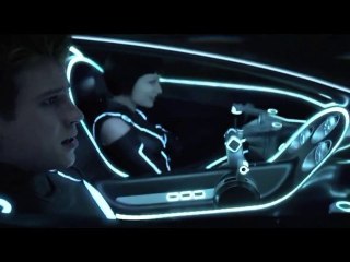 TRON L'Héritage - Extrait #3 Sam sauvé par Quorra [VOST|HD]