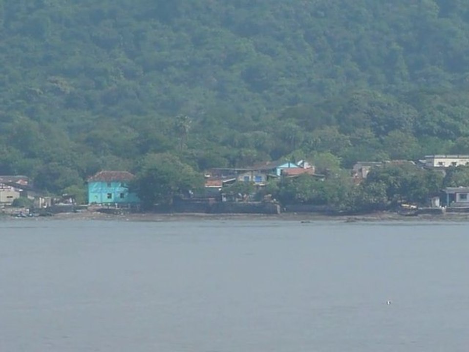 Inde 2010 > Mumbai - Bateau vers Elephanta Island 2