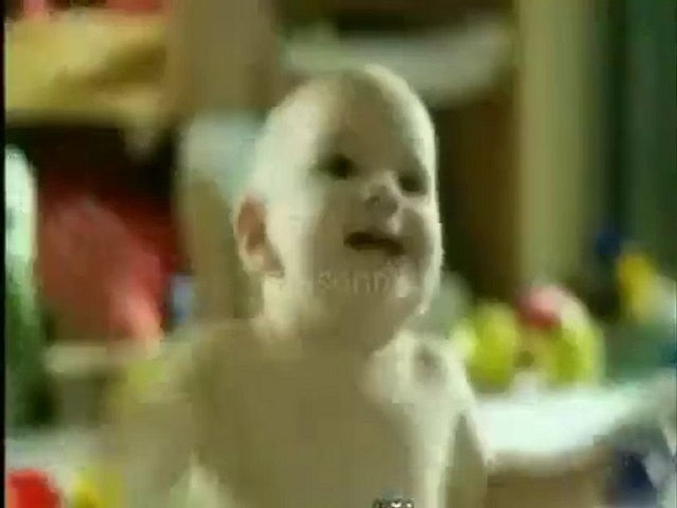 Molfix Reklamı - Hadise / Düm Tek Tek