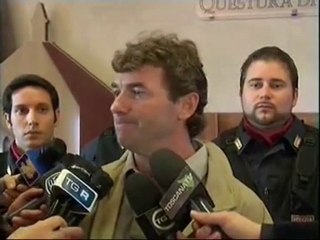 Eroe per un giorno: canoista salva un'aspirante suicida