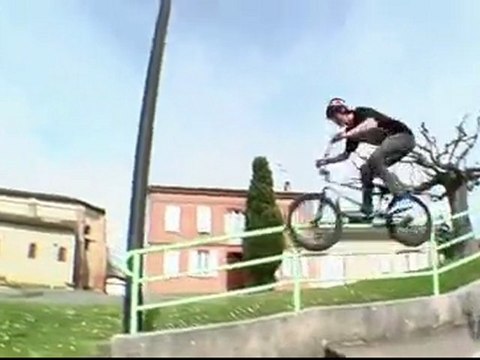 BMX STREET VIDEO - VANS BRUNO HOFFMAN 2010