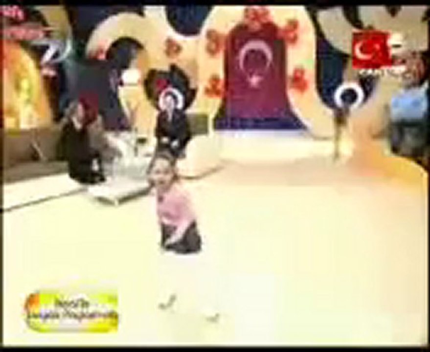 Çanakkale şiiri, muhteşem okuyor küçük kız