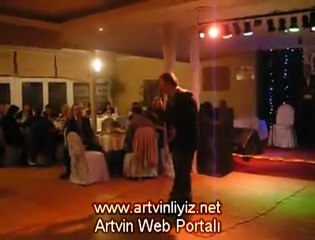 Bayar Şahin Biz Artvinliyiz- Canlı Performans Video