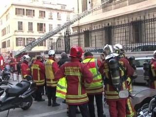 Le Palais de Justice de Marseille en feu !