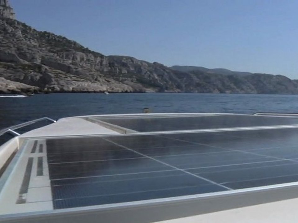 Le Solis: 1er bateau à énergie solaire