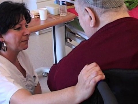 Infirmière personnes âgées dépendantes