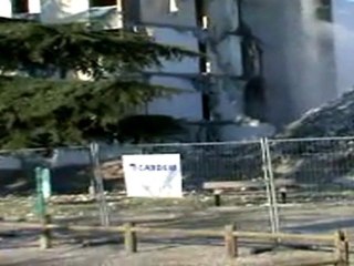 DEMOLITION TOUR LA CARENE AIX LES BAINS    FEVRIER 2011