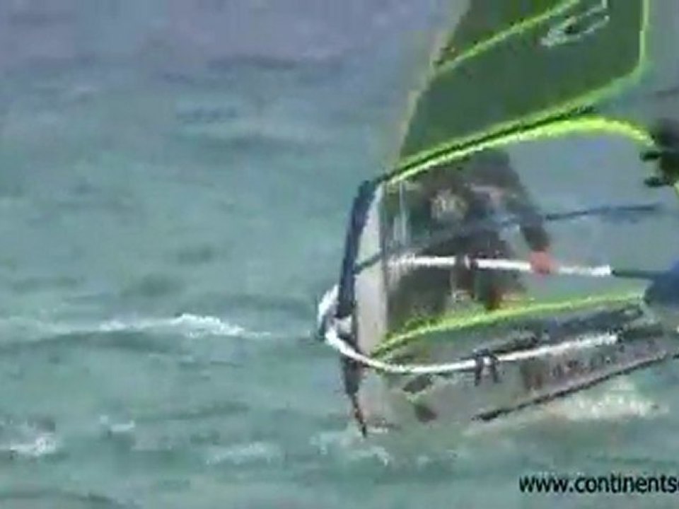 Chris Pressler pulls a willy skipper 540