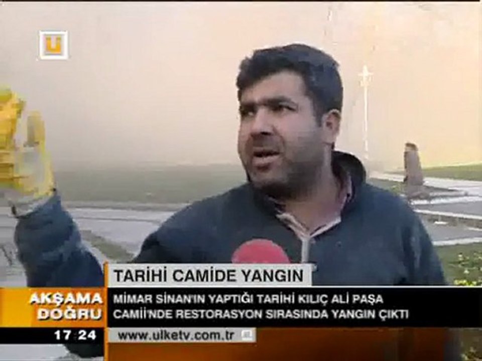 TARİHİ CAMİİ ALEV ALEV YANDI
